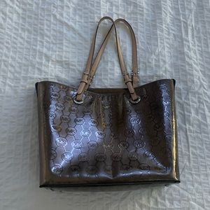 Michael kors tote